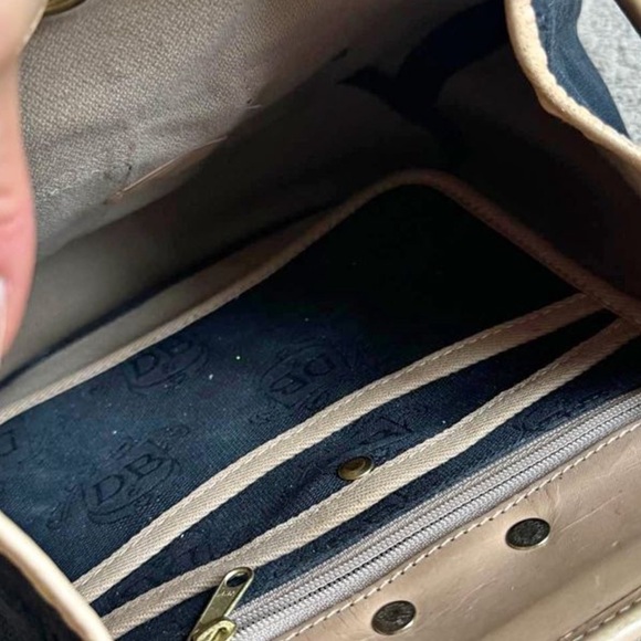 Adorable y2k vintage Dooney & Bourke mini backpack - Picture 2 of 10
